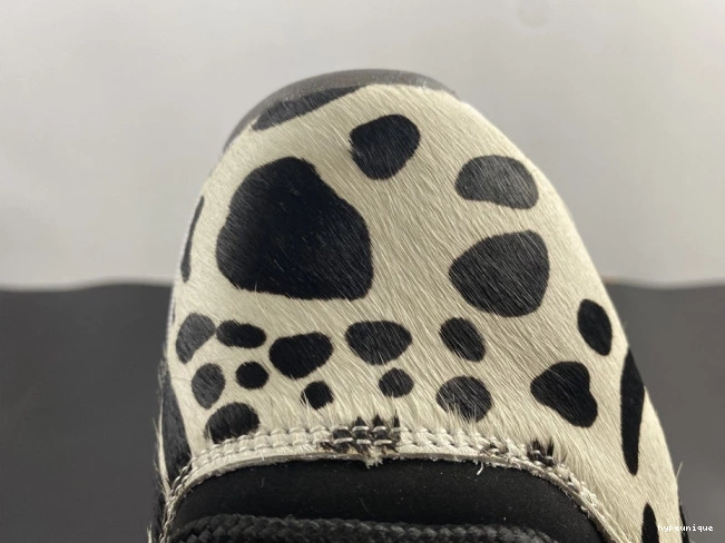 HYPE 11 INSTINCT AR0715-010 ANIMAL JORDAN AIR 0812